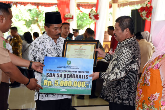 Tiga Sekolah di Kecamatan Siak Kecil Raih Adiwiyata 2018 Tingkat Kabupaten Bengkalis
