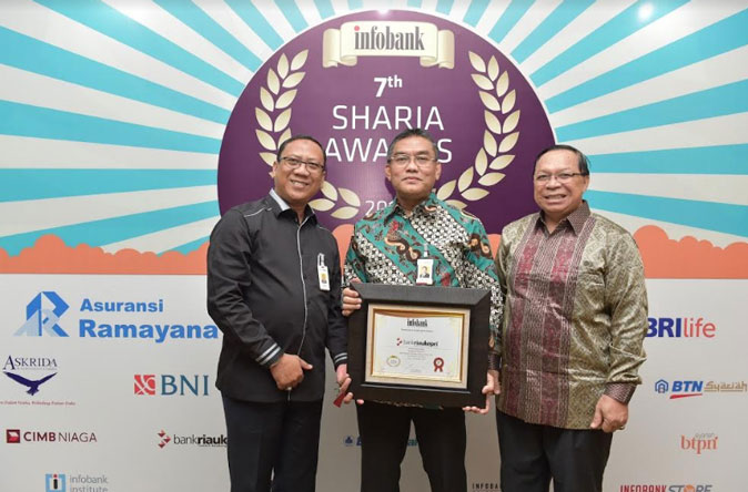 Unit Syariah Bank Riau Kepri Raih Predikat ‘Sangat Bagus’ Di Ajang Infobank Award 2018