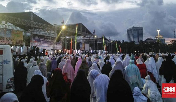 Tak Peduli Politik, Peserta Munajat 212 Ingin Bela Agama