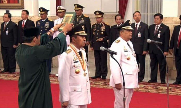 Syamsuar-Edy Nasution Resmi Dilantik Jadi Gubernur dan Wakil Gubernur Riau