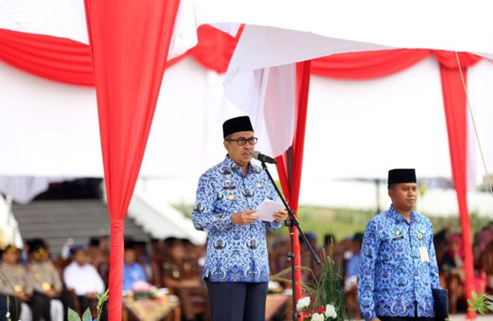 Pimpin Peringatan Hardiknas, Gubri: Pendidikan Pembuka Wawasan Bangsa