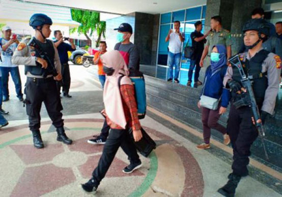Geledah Rumah Dinas dan Dua Kantor Pemda, KPK Angkut 2 Koper Dokumen Terkait Proyek MY di Bengkalis