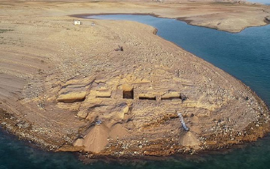 Waduk Ini Kering, Munculah Istana dari Abad ke-15 SM