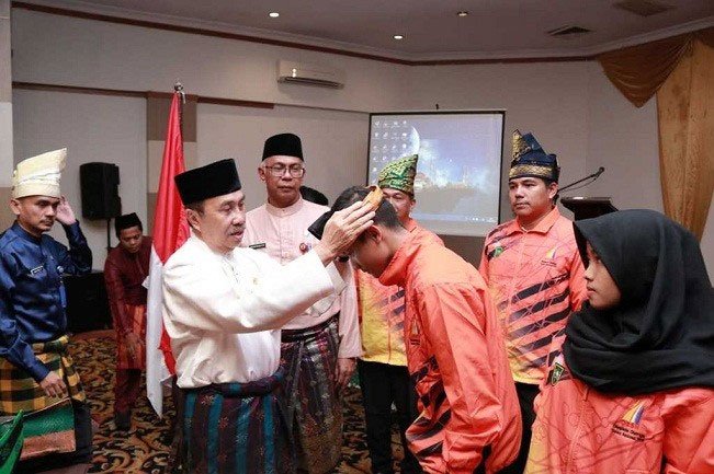 Lepas Kontingen O2SN Riau ke Tingkat Nasional, Ini Pesan Gubri