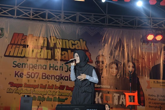 Antusias Masyarakat Banjiri Lapangan Taman Andam Dewi Bengkalis