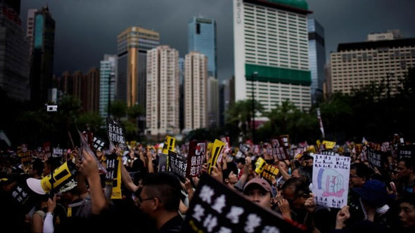 Ramai Crazy Rich Hong Kong Pindah ke Negara Ini, Kenapa?