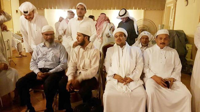 Serupa Tak Sama, Jejak Panas Zakir Naik dan Rizieq Shihab