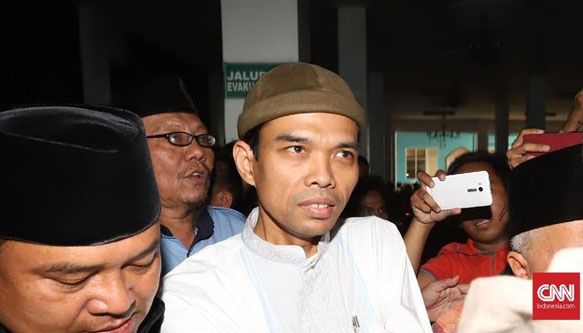 Abdul Somad soal Salib: Saya Jelaskan Akidah untuk Umat Islam