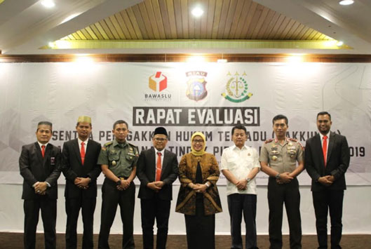 Sentra Gakkumdu Inhu Terbaik di Riau pada Penanganan Tindak Pidana Pemilu 2019.