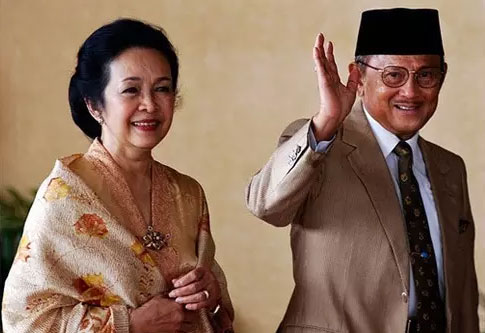 Warisan-Warisan BJ Habibie dan Mimpi yang Belum Tuntas