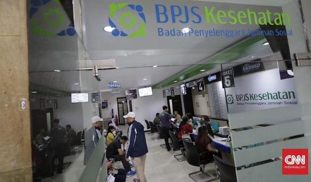 Jokowi Resmi Naikkan Iuran BPJS Kesehatan 100 Persen
