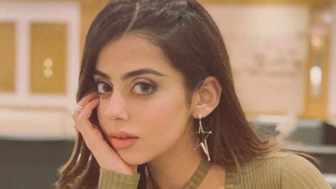 Dari Ateis Jadi Mualaf, Kisah Model Yashma Gill Menemukan Islam