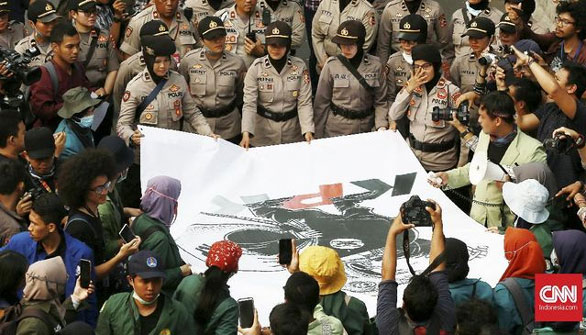Demo di Hari Sumpah Pemuda, Massa Borak Tolak Pelemahan KPK