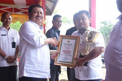 Bupati Amril Mukminin Hadiri Pencanangan BBGRM XVI Riau di Lubuk Muda