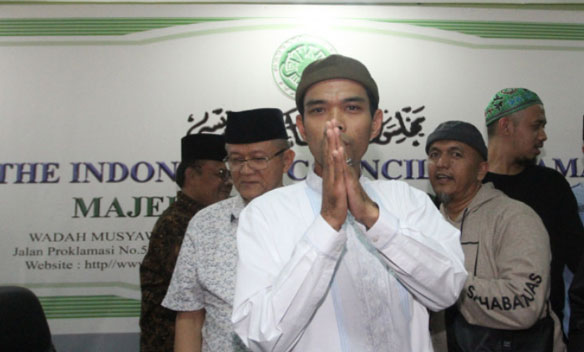 Dilarang KPK, UAS Bangga Diundang TNI