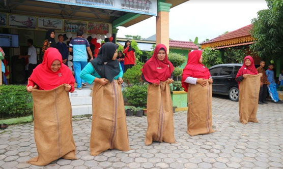 SMPN 36 Pekanbaru Gelar Pensi dan Bazar Meriahkan Hari Guru Nasional