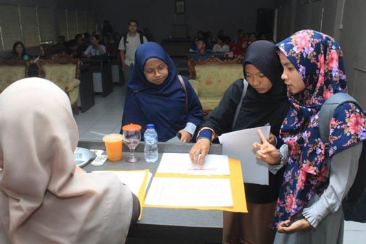 50 Mahasiswa Unilak Terima Beasiswa Bank Indonesia