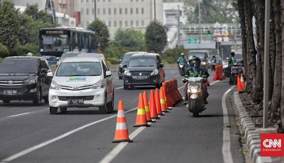 Mulai Besok Pelanggar Jalur Sepeda Terancam Tilang Rp500 Ribu