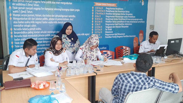Hari Pertama Pembukaan Panwascam di 9 Kabupaten/Kota se Riau, 149 Orang Mendaftar