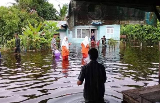 Prihatin, Gubri: Prioritaskan Kesehatan Korban Banjir
