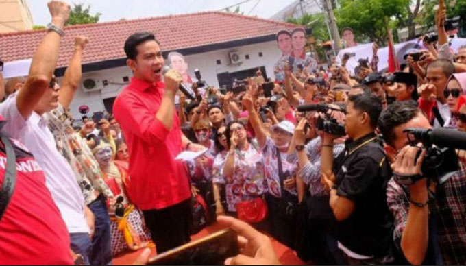 Gurihnya Dinasti Politik