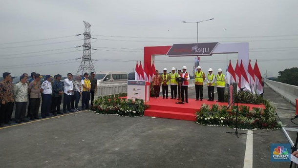 Gibran Ikut Cawalkot Solo, Jokowi: Tanyakan ke Anaknya