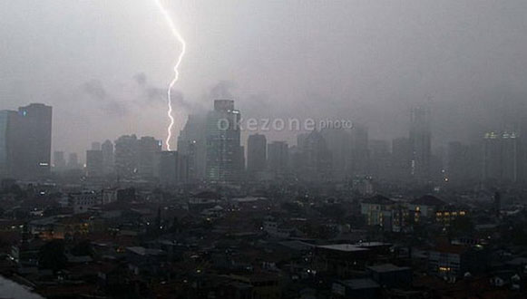 Jangan Takut, Ini Doa Mendengar Petir