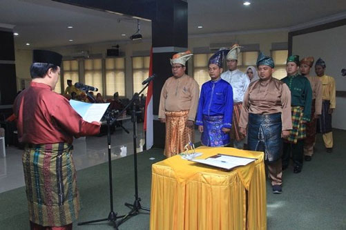 Tiga Wakil Rektor dan Dua Dekan Unilak Dilantik