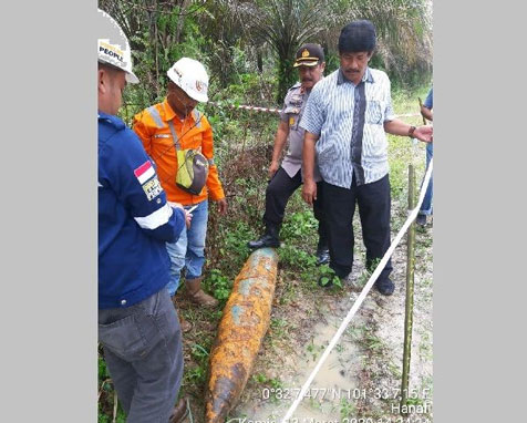 Pekerja Temukan Mortir di Belakang Perkantoran Tenayan Raya
