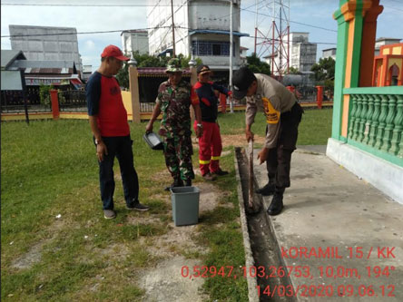 Koramil 15/Kuala Kampar Kodim 0313/Kpr Dan Polsek Sosialisasi Cegah Virus Corona
