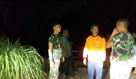 TNI Bersama Masyarakat Belum Temukan Korban Tenggelam Di Sungai Rokan Ujungbatu