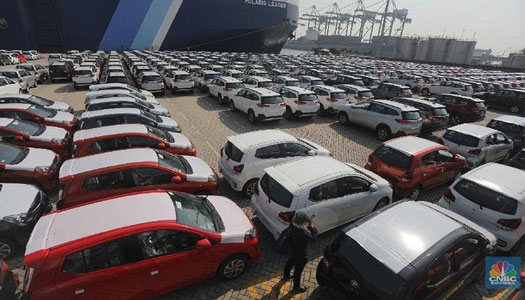 Covid-19 `Hancurkan` 3 Sektor Krusial Indonesia Ini