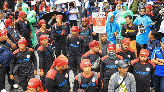 Bikin Merinding, 1,2 Juta Pekerja Kena PHK & Dirumahkan