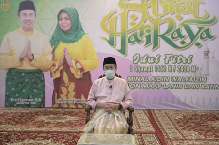Lebaran Kedua, Gubri dan Wagubri Silaturahmi dengan Keluarga