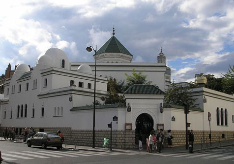 Masjid Raya Paris: Penghormatan untuk 100 Ribu Pejuang Muslim