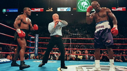 Holyfield vs Tyson Tak Bakal Jadi Duel Hidup-Mati