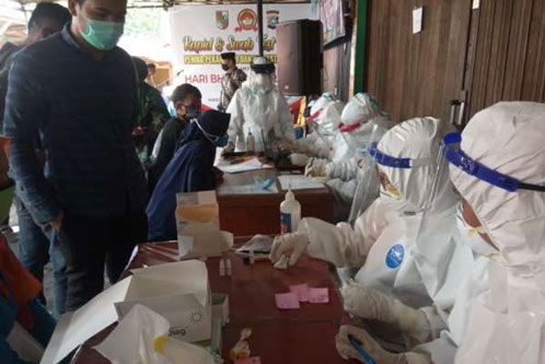 Dinkes Riau Swab Masal di Pasar Sukaramai Sudirman dan Pasar Agus Salim