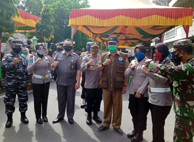 HUT Bhayangkara Ke-74, Bupati Suyatno Bersama Polres dan Diskes Rohil Gelar Rapid Test