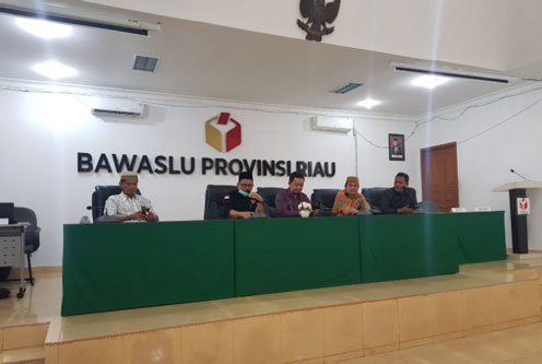 Disambangi Anggota DPR RI, Rusidi Rusdan Curhat Kondisi Jalan Kantor Bawaslu