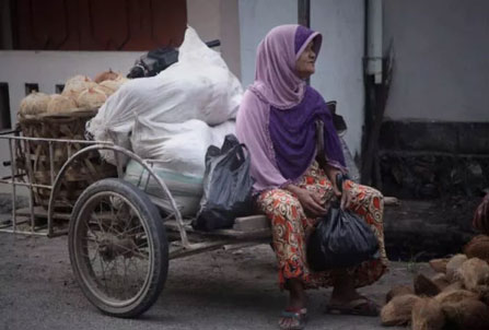 Kisah Penjual Sayur Miliki Putra Kuliah S-2 dan Jadi Imam Masjid di Amerika