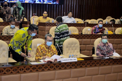 Abrasi Ancam 3 Pulau Terluar di Riau yang Berbatasan Dengan Malaysia