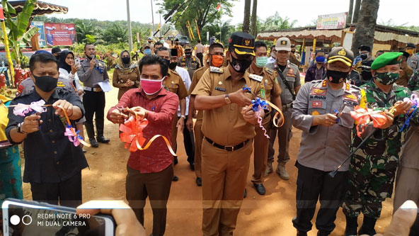 Resmikan Kampung Tangguh Nusantara, Bupati Suyatno Ajak Seluruh Perusahaan Ikut Peduli