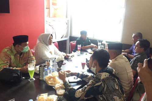 Sejumlah Anggota DPRD Inhu Dari Partai Pendukung SYIAR Bertemu Siti Aisyah