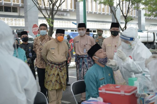 Hari Pertama, Sekitar 500 ASN Swab Massal Sempena HUT Riau dan HUT RI