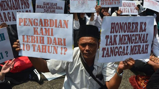Pegawai Gaji Rp5 Juta Dapat BLT, Guru Honorer Dipertanyakan