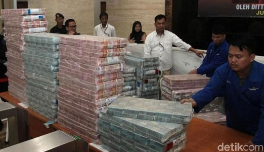 Catat! Korupsi Lebih dari Rp 100 M, Masuk Bui Seumur Hidup
