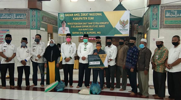 Baznas Siak Salurkan Zakat Tahap V Tahun 2020, 3,4 Milyar