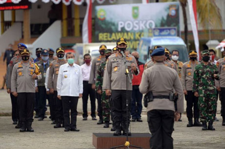 Kabaharkam Polri Ingatkan Riau Waspada Ancaman Resesi di tengah Covid-19 dan Karhutla