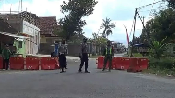 771 Santri Positif Covid-19, Seluruh Akses Menuju Pesantren Blokagung Ditutup