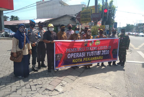 Gelar Operasi Yustisi, Camat Bukit Raya Minta Masyarakat Patuh Protokol Kesehatan